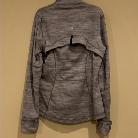 Lululemon - Picture 6 of 8